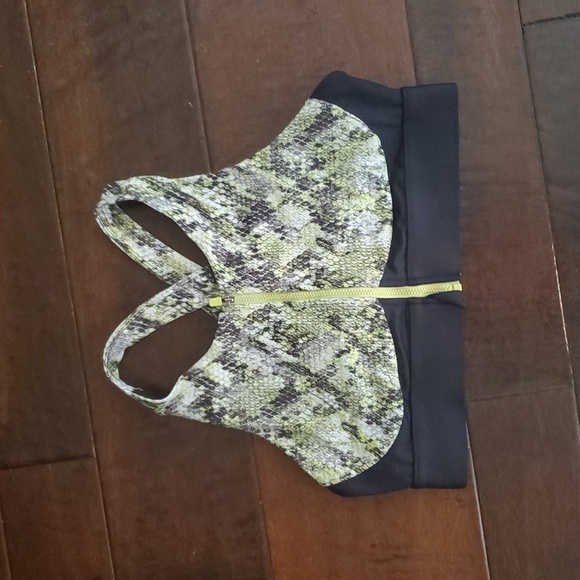 Snake Print Sports Bra Nwot